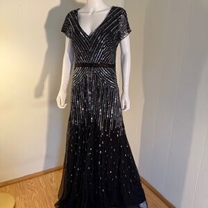 Adrianna Papell, 12, EUC, Sequins, Formal, Evening, V Neck, Flutter Sleeve Gown